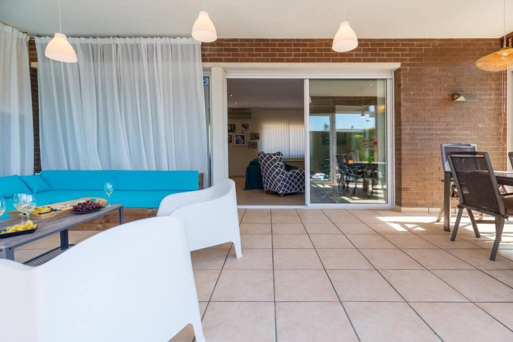 Villa Wine Experience Cambrils - Wine, Art & Games Exterior foto